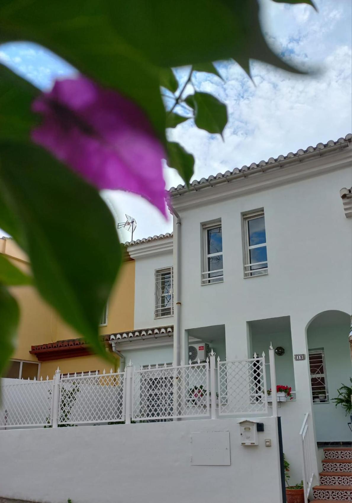 La Casa Del Genil Villa Granada Luaran gambar